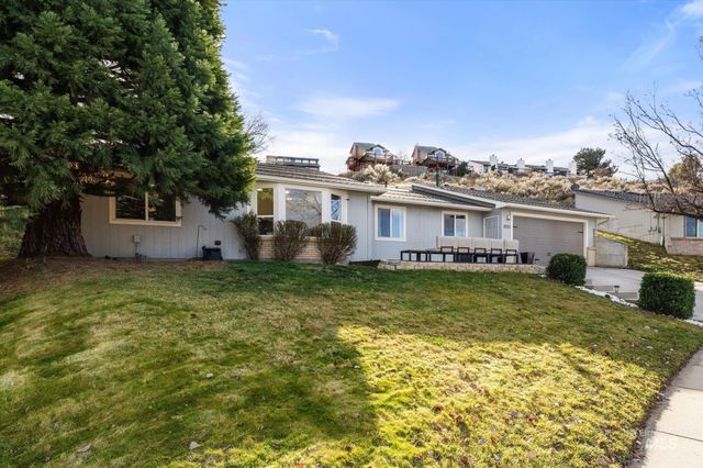 2751 E Mendota Dr, Boise, ID 83716