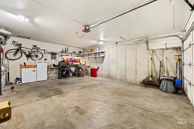 2751 E Mendota Dr, Boise, ID 83716