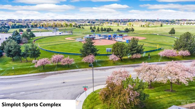 2751 E Mendota Dr, Boise, ID 83716