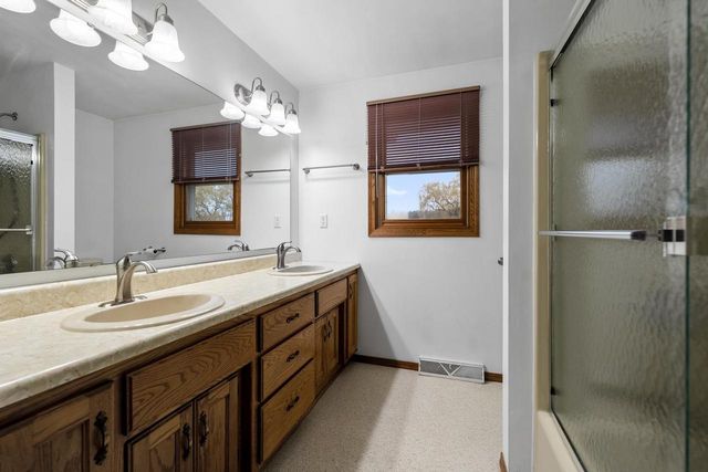 4975 PLACID WAY, New Franken, WI 54229
