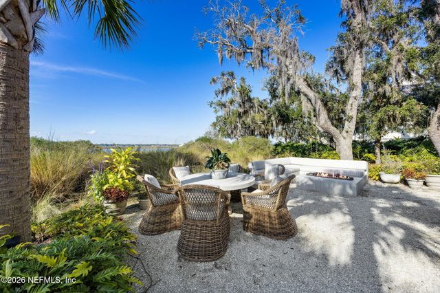 50 CORD GRASS Court, Fernandina Beach, FL 32034