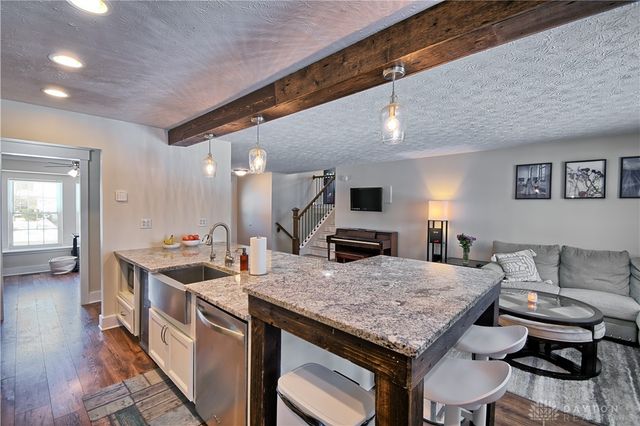 3867 Lofty Oaks Drive, Beavercreek, OH 45430