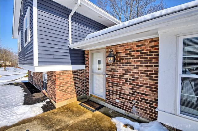 3867 Lofty Oaks Drive, Beavercreek, OH 45430