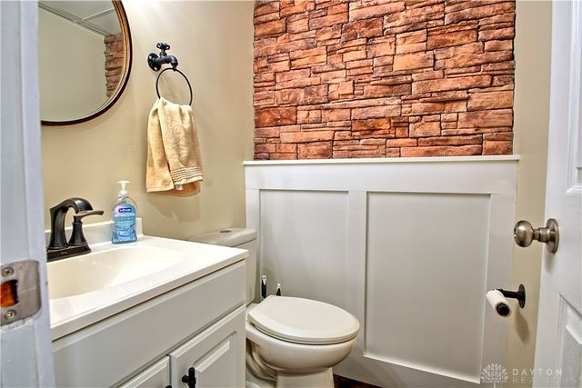 3867 Lofty Oaks Drive, Beavercreek, OH 45430