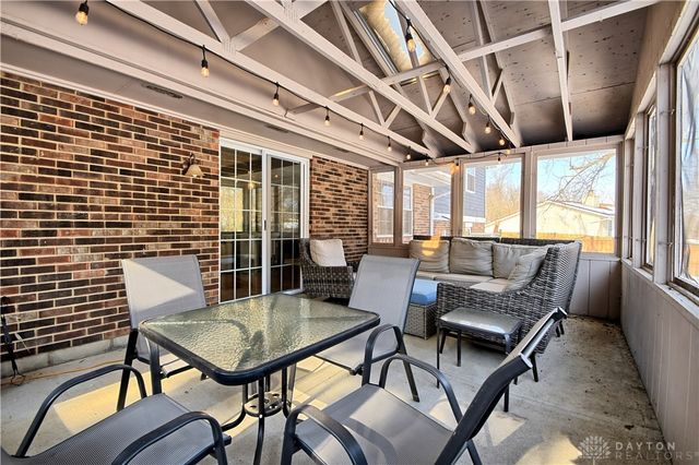 3867 Lofty Oaks Drive, Beavercreek, OH 45430