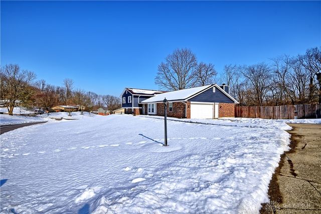 3867 Lofty Oaks Drive, Beavercreek, OH 45430