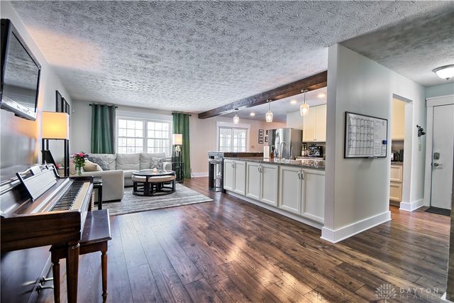 3867 Lofty Oaks Drive, Beavercreek, OH 45430