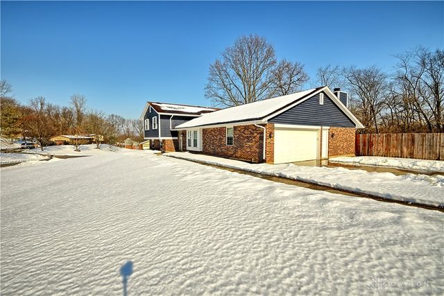 3867 Lofty Oaks Drive, Beavercreek, OH 45430