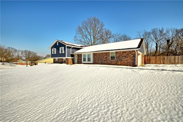 3867 Lofty Oaks Drive, Beavercreek, OH 45430