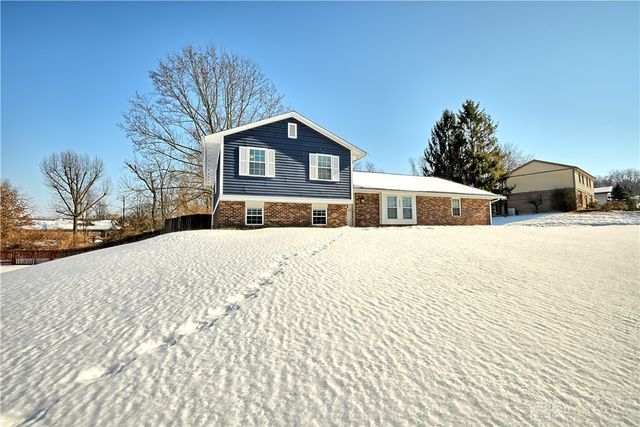 3867 Lofty Oaks Drive, Beavercreek, OH 45430