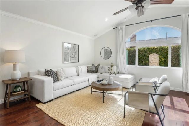 4764 Fir, Seal Beach, CA 90740