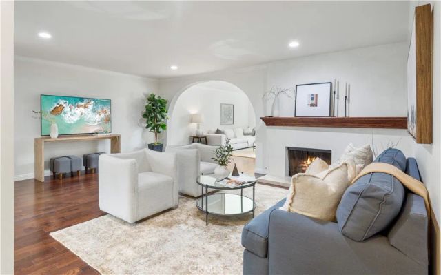 4764 Fir, Seal Beach, CA 90740