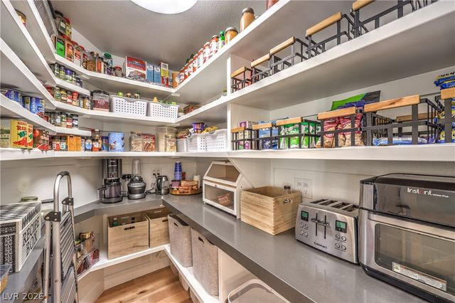 7257 Sashaying Spirit Court, Las Vegas, NV 89131