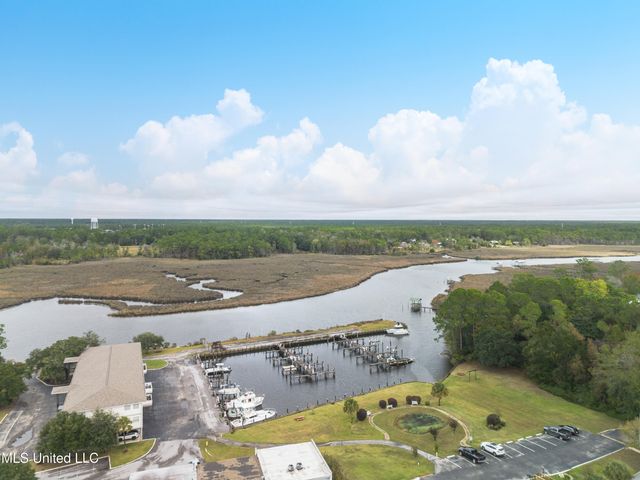 3230 Cumberland Road, 7, Ocean Springs, MS 39564