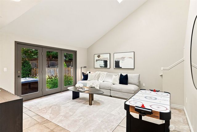 4025 262nd Place SE, Sammamish, WA 98029