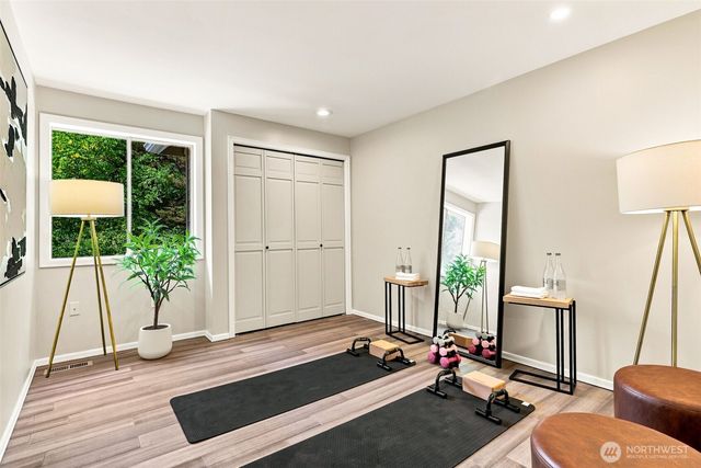 4025 262nd Place SE, Sammamish, WA 98029