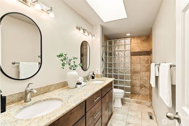 4025 262nd Place SE, Sammamish, WA 98029