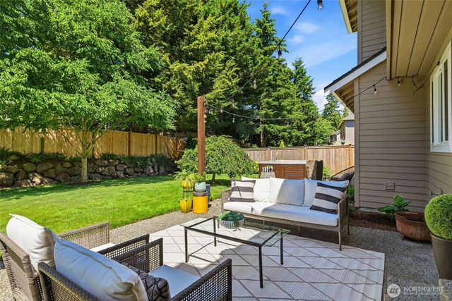 4025 262nd Place SE, Sammamish, WA 98029
