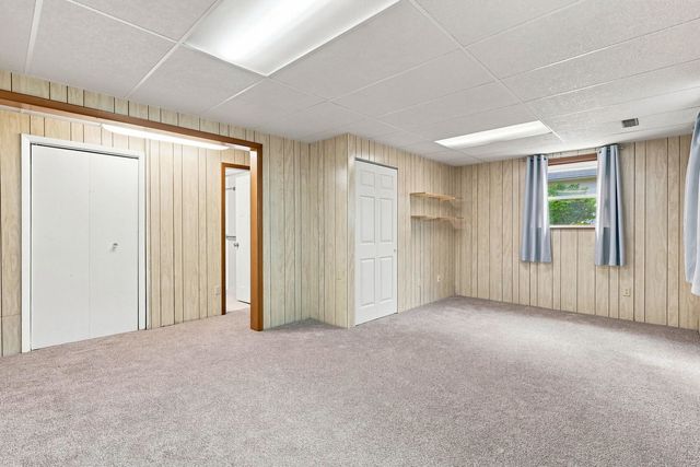 6655 Crow Creek Road, Bettendorf, IA 52722