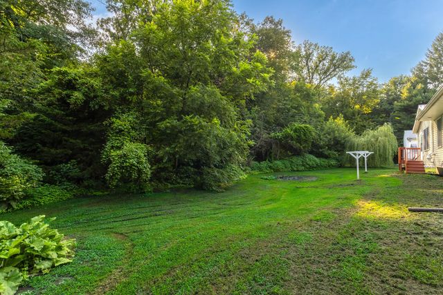 6655 Crow Creek Road, Bettendorf, IA 52722