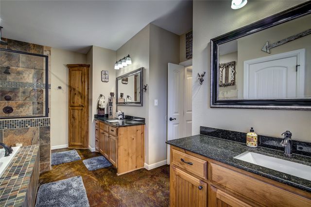 811 Rs County Road 4250, Point, TX 75472