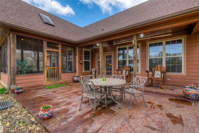 811 Rs County Road 4250, Point, TX 75472