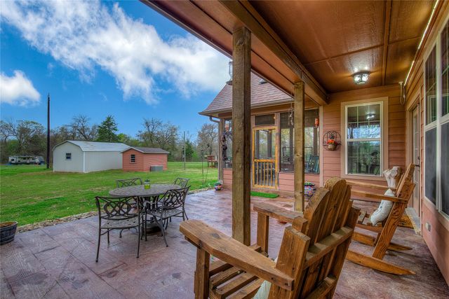 811 Rs County Road 4250, Point, TX 75472