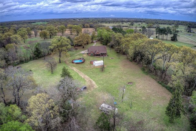 811 Rs County Road 4250, Point, TX 75472