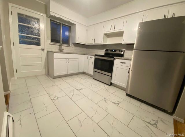 191 N Hickory Street, Massapequa, NY 11758