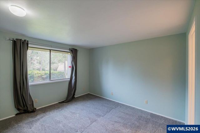 6680 Continental Cir SE, Salem, OR 97306