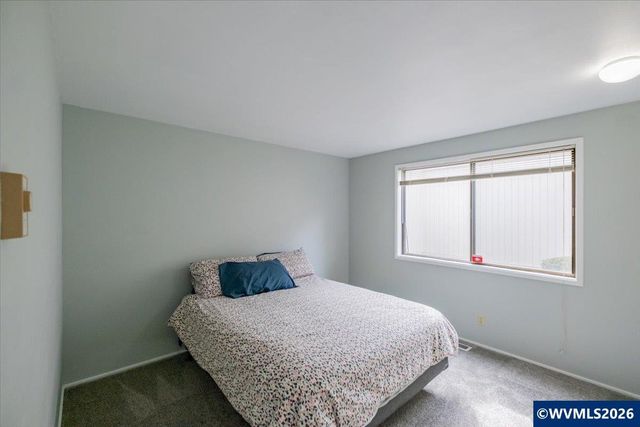 6680 Continental Cir SE, Salem, OR 97306