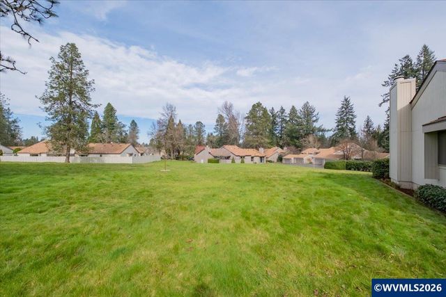 6680 Continental Cir SE, Salem, OR 97306