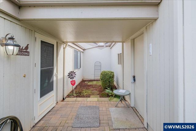 6680 Continental Cir SE, Salem, OR 97306