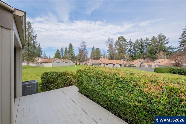 6680 Continental Cir SE, Salem, OR 97306