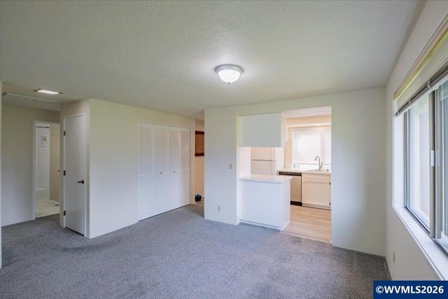 6680 Continental Cir SE, Salem, OR 97306