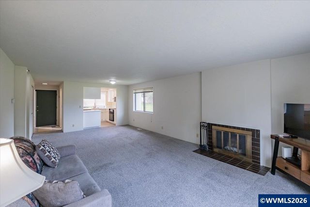 6680 Continental Cir SE, Salem, OR 97306