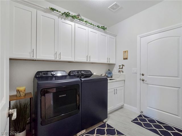 5471 Lincolnwood Court, Pahrump, NV 89061