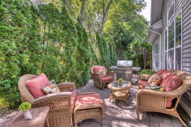 63 Encore Boulevard, Eastport, NY 11941