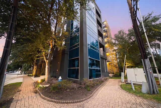 505 Jackson Hill Street 206, Houston, TX 77007