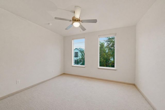505 Jackson Hill Street 206, Houston, TX 77007