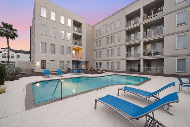 505 Jackson Hill Street 206, Houston, TX 77007