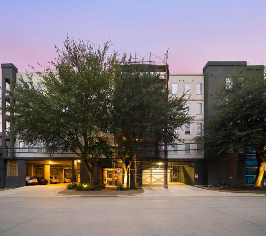505 Jackson Hill Street 206, Houston, TX 77007