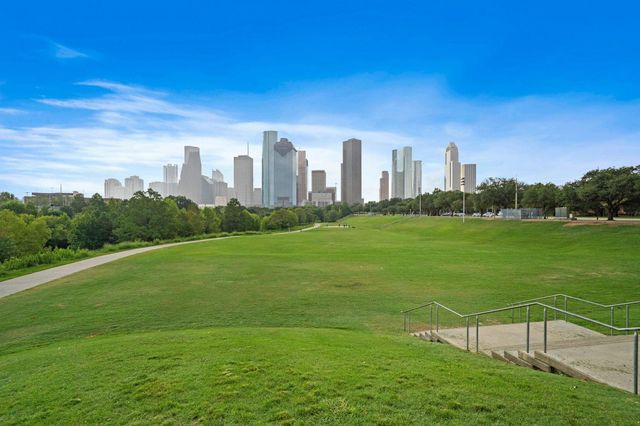 505 Jackson Hill Street 206, Houston, TX 77007