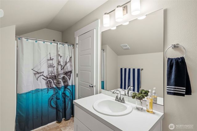 18220 SE 248th Street, Covington, WA 98042