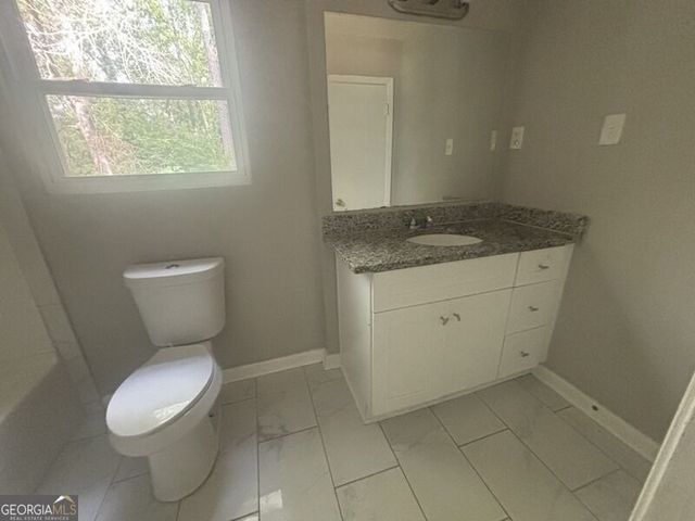 220 Hurst Point, Atlanta, GA 30349
