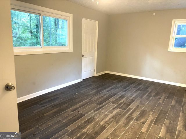 220 Hurst Point, Atlanta, GA 30349