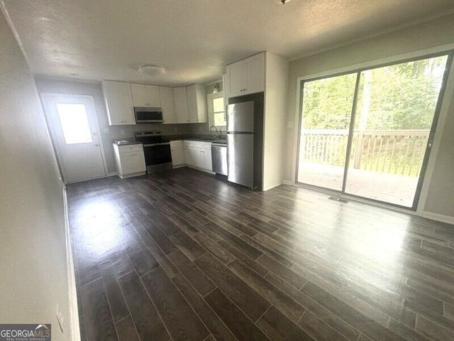 220 Hurst Point, Atlanta, GA 30349