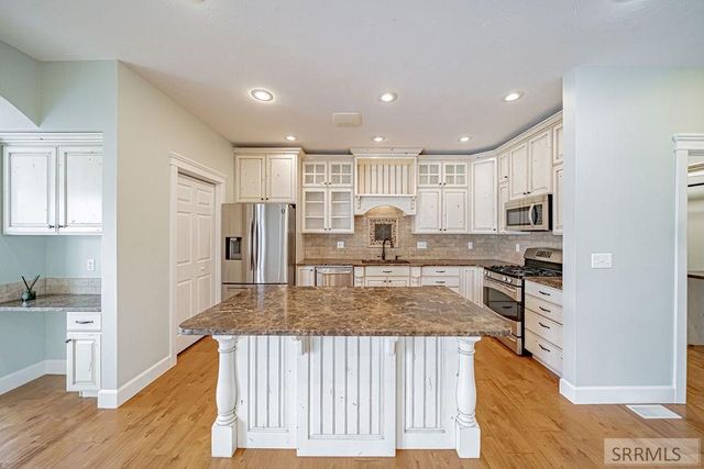 264 N 5th W, Rigby, ID 83442