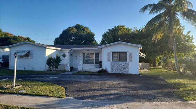 3390 NW 42nd St, Lauderdale Lakes, FL 33309