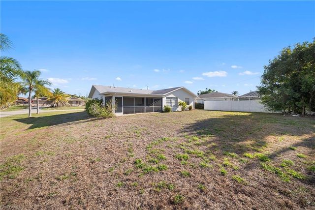 624 35th ST, Cape Coral, FL 33904